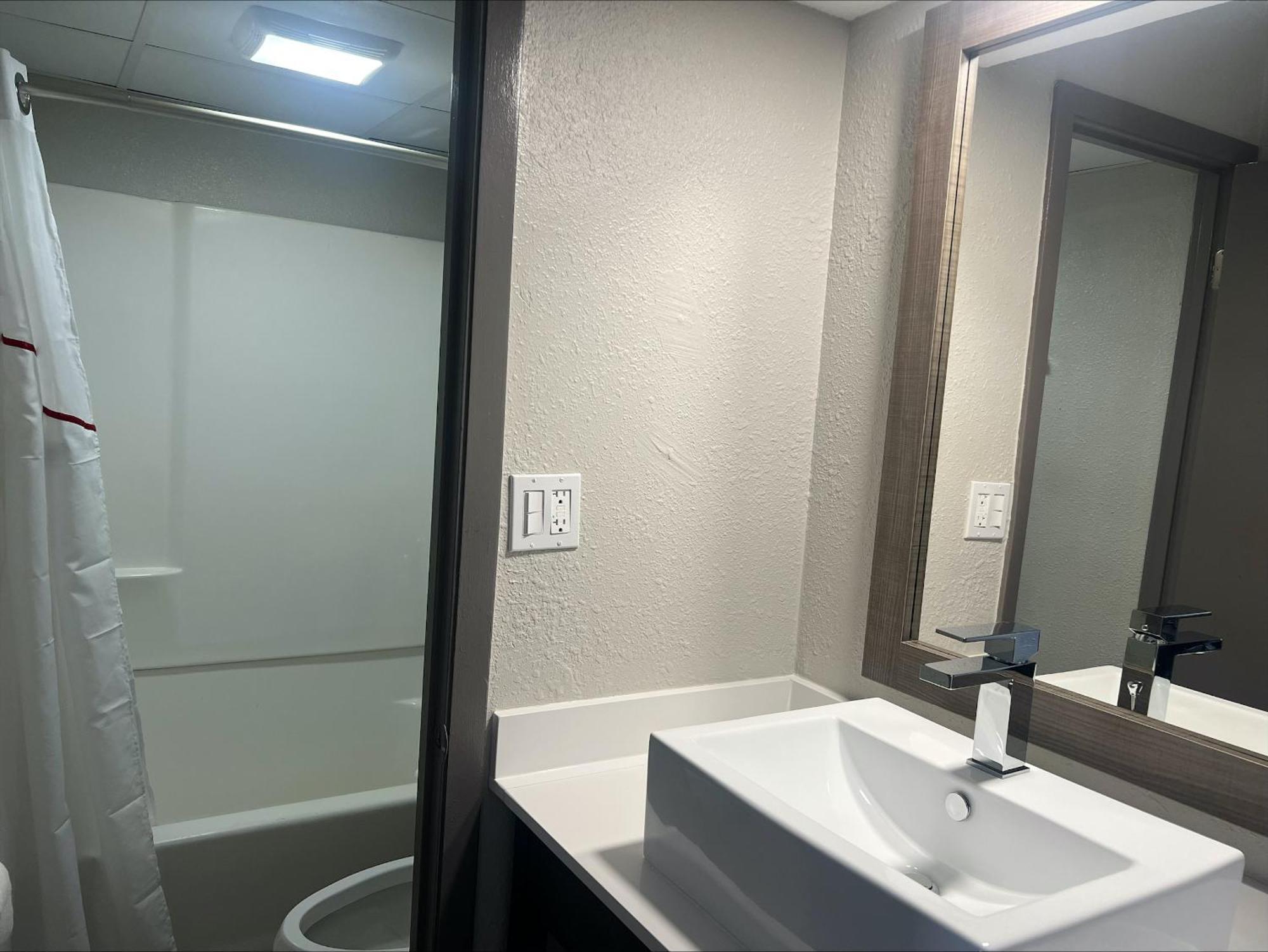 Red Roof Inn Bourbonnais المظهر الخارجي الصورة